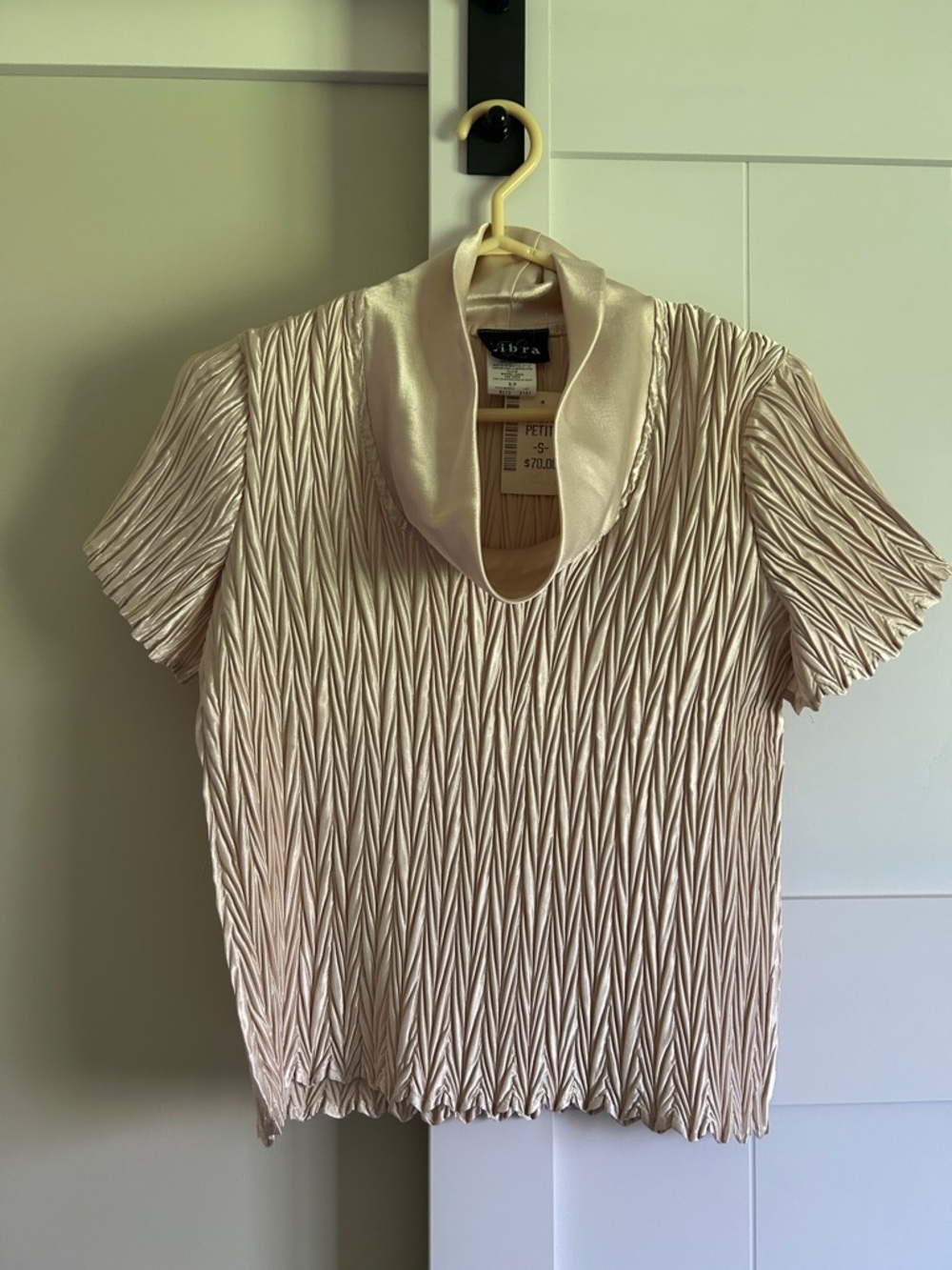 Alfani Cream Textured Short-Sleeve V-Neck Top